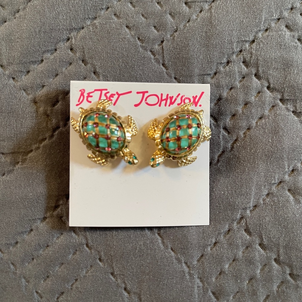 Betsey Johnson Turtle Earrings NWT